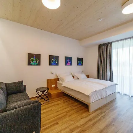 Wud Otel Ljubljana