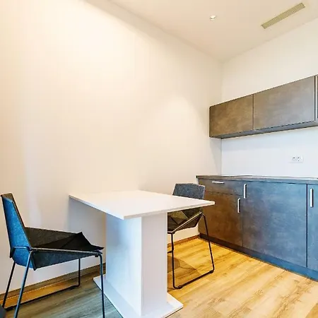 호텔 Wud 류블랴나